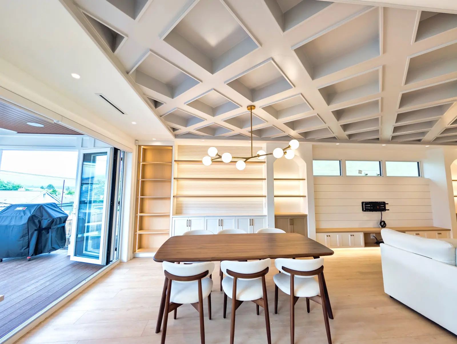 Coffered ceiling over the dining and living area at 4367 Oxford St